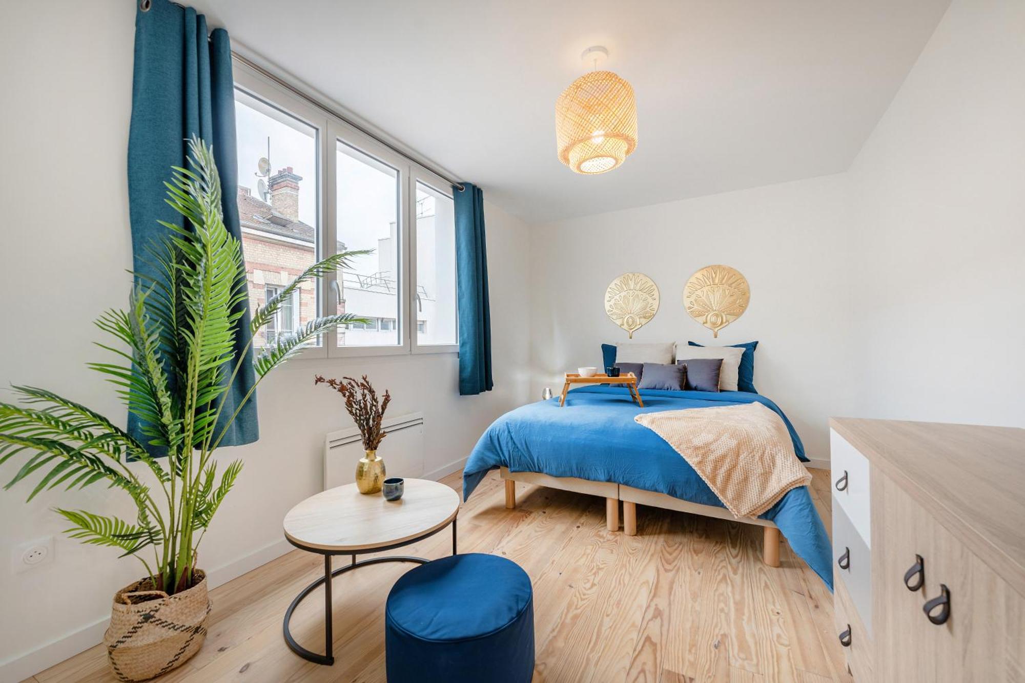Studio Lumineux En Centre Ville Соасонс Екстериор снимка