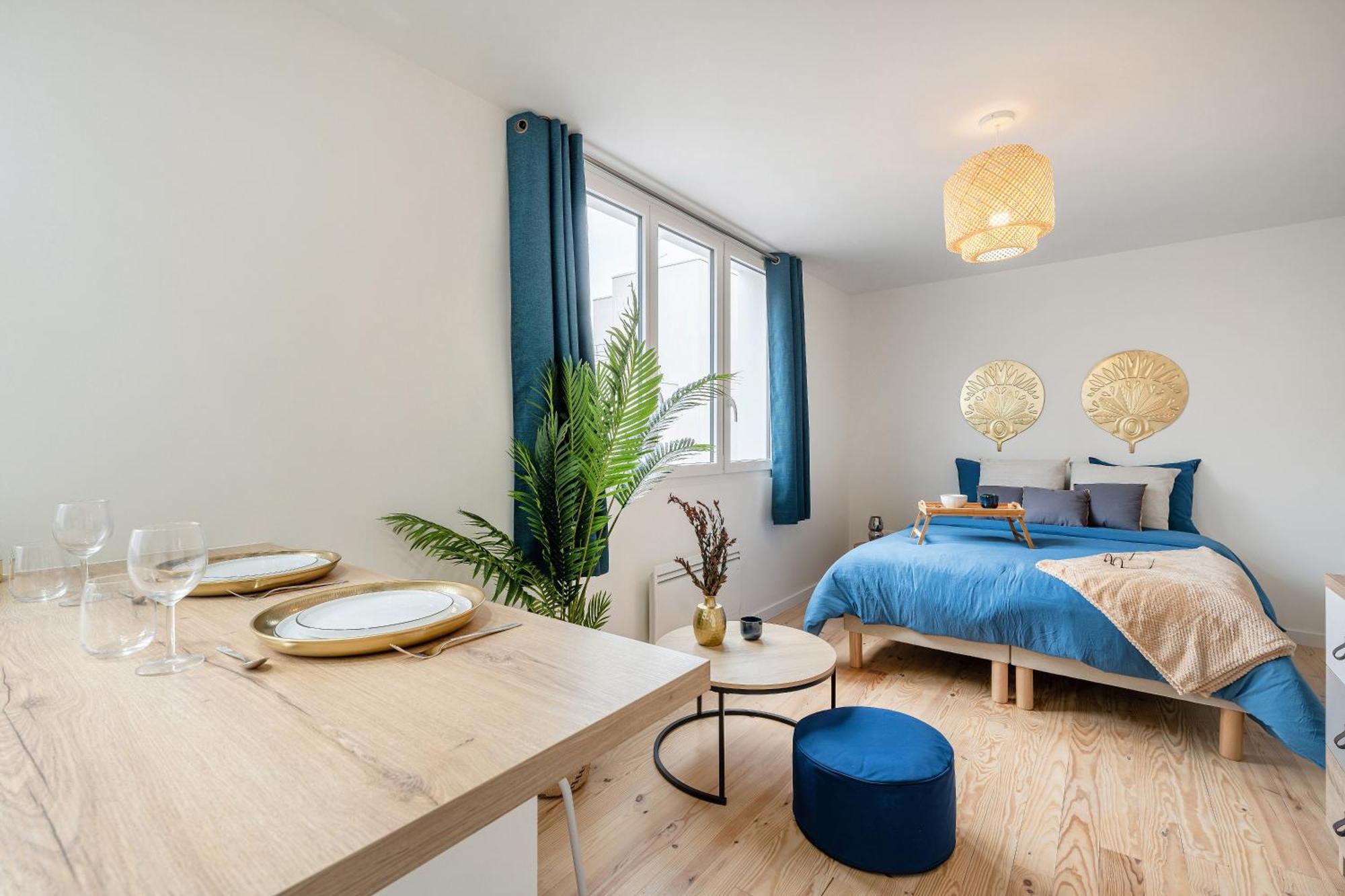 Studio Lumineux En Centre Ville Соасонс Екстериор снимка